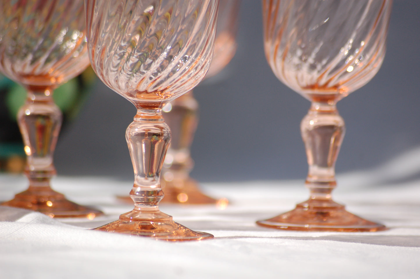 Set of 5 French vintage rosaline swirl wine glasses from the seventies. Set of 5 French vintage rosaline swirl wine glasses from the seventies. Have your rose in seventies mood with these colorfull and elegant glasses in a light rose color. French rosaline swirl wine glasses. Set of 5 glasses from Arcoroc Luminarc, France. ©MediterraStyle